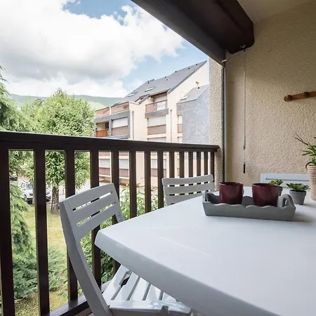 4 Pers. A Saint-lary, Balcon, Proche Commerces Et Telepherique - Fr-1-296-510 Saint-Lary-Soulan