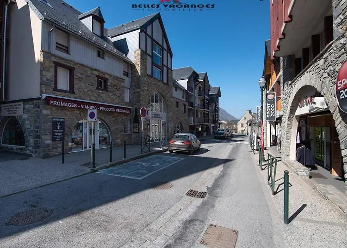 Pour 4 A Saint-lary Village Avec Balcon, Proche Telepherique - Fr-1-296-510 Daire