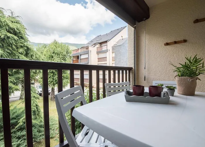 Pour 4 A Saint-lary Village Avec Balcon, Proche Telepherique - Fr-1-296-510 생라리술랑