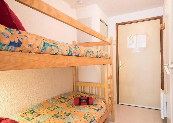 Daire Pour 4 A Saint-lary Village Avec Balcon, Proche Telepherique - Fr-1-296-510 *